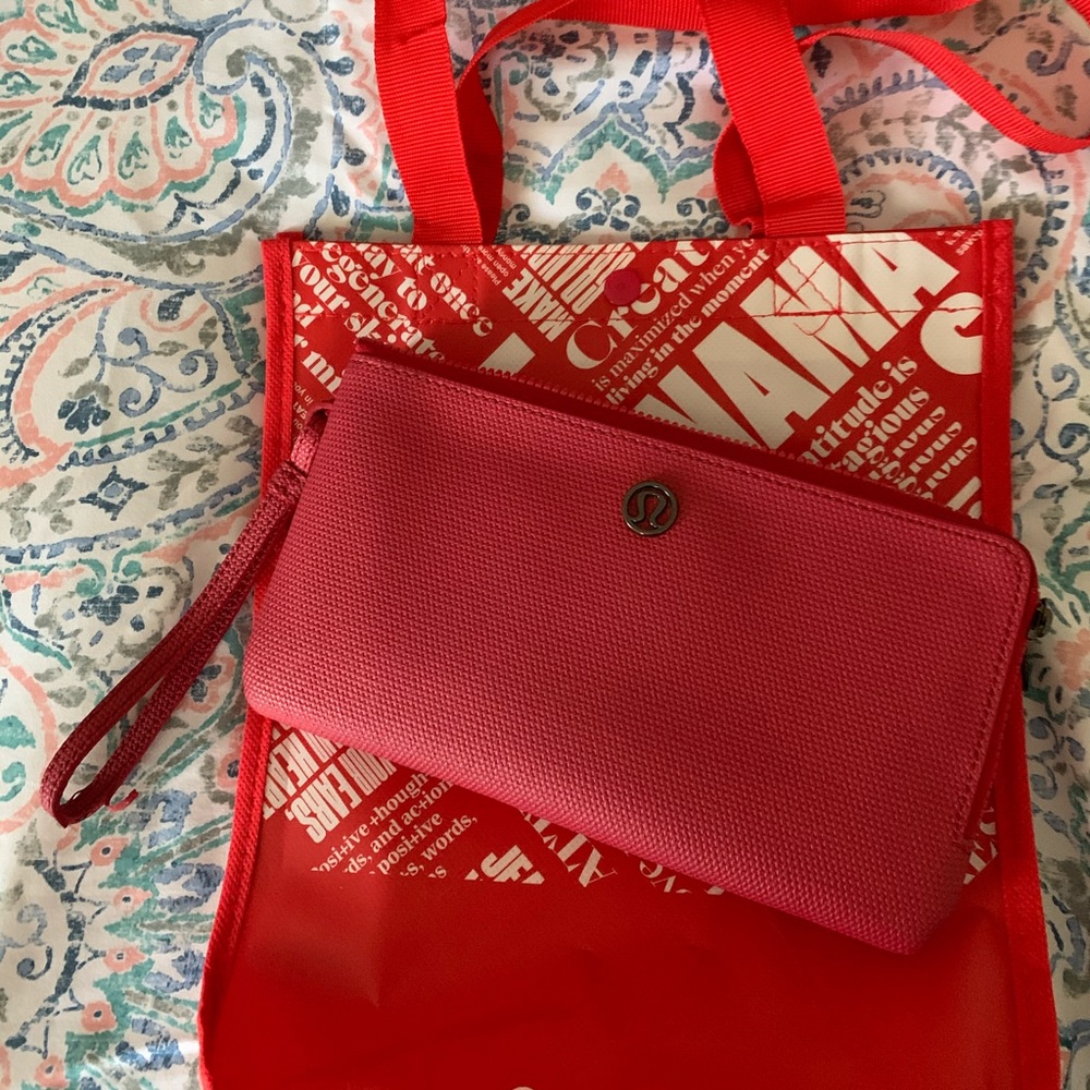 Lululemon Wallet